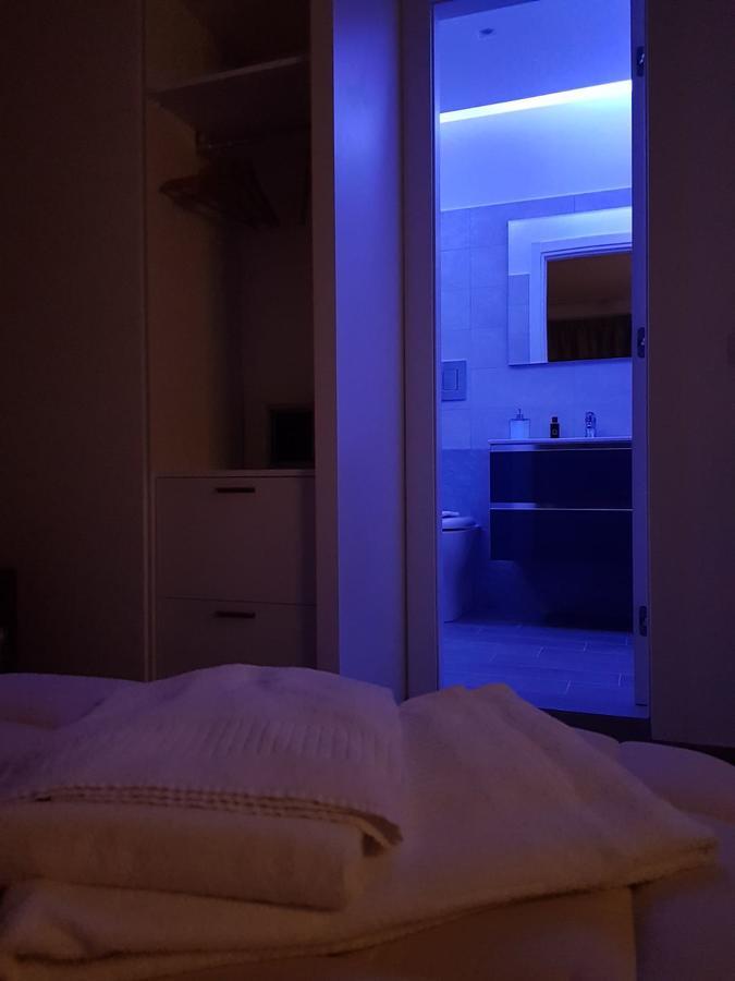 2B Fifteen Floor Suite Napoli Exterior foto